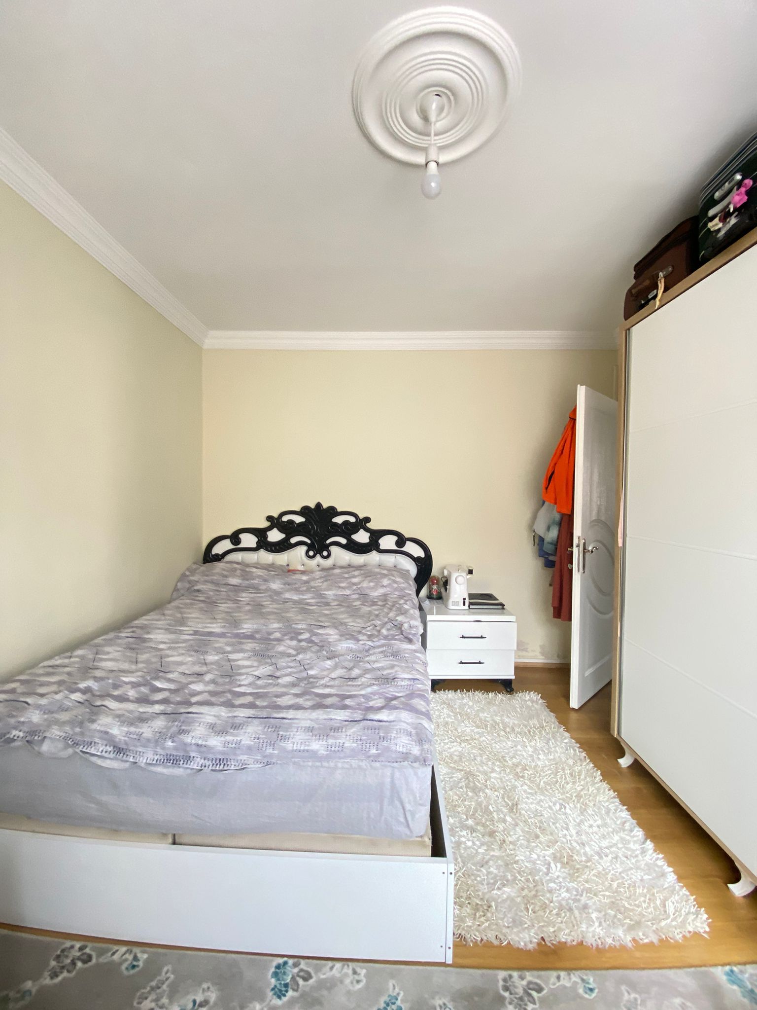 MABEL GAYRİMENKUL BAHÇELİEVLER MAH. CADDE ÜZERİNDE GÜZEL DAİRE